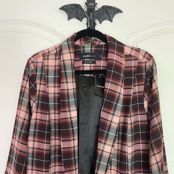 Torrid Plaid Blazer Vintage inspired, Punk, Grunge, Y2K, And trendy 3X NWT - Picture 8 of 13